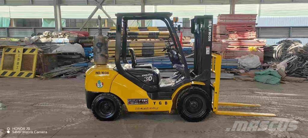 Komatsu FD 30 T-17 Carrelli elevatori diesel