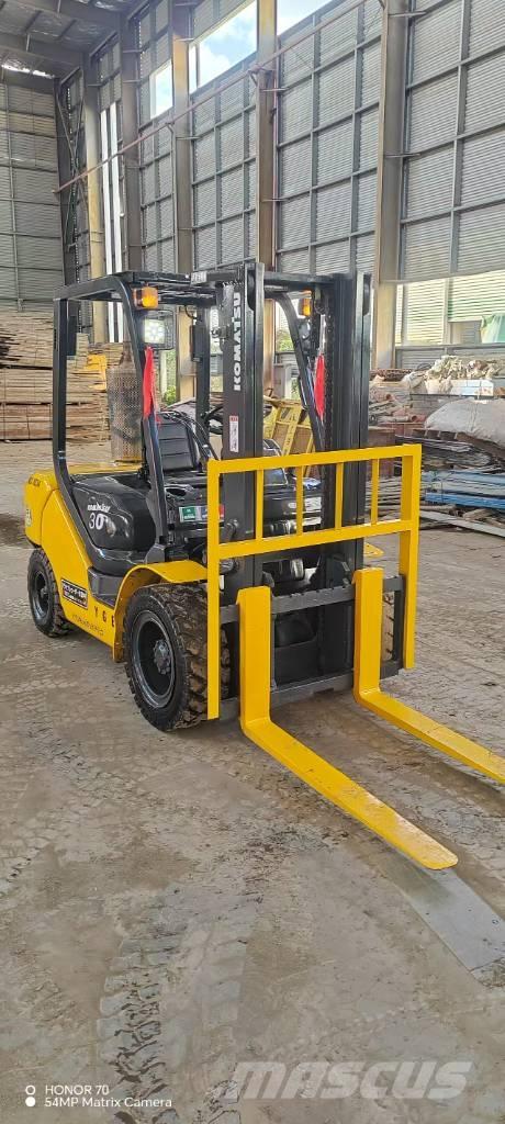 Komatsu FD 30 T-17 Carrelli elevatori diesel