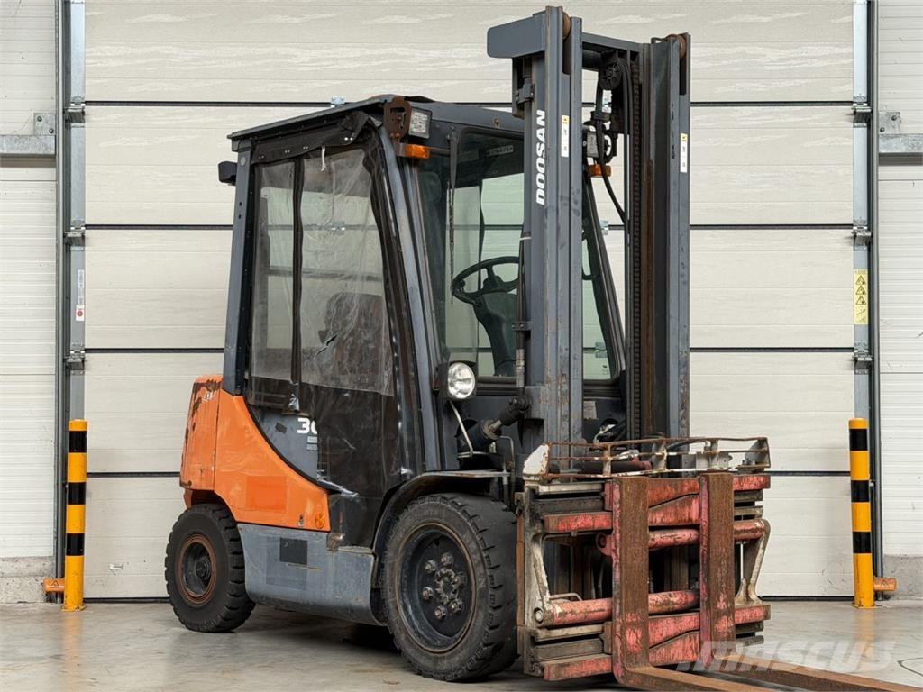Doosan D30S-5 Carrelli elevatori diesel