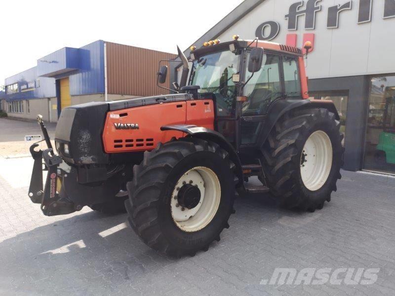 Valtra 8400 Trattori