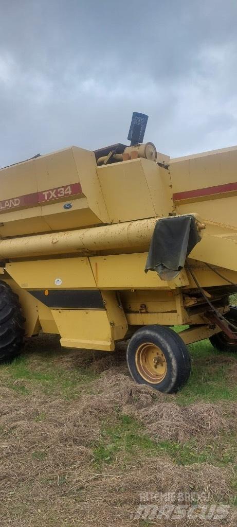 New Holland TX 34 Mietitrebbiatrici