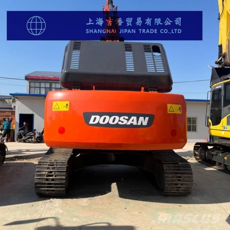Doosan DX 300 Escavatori cingolati
