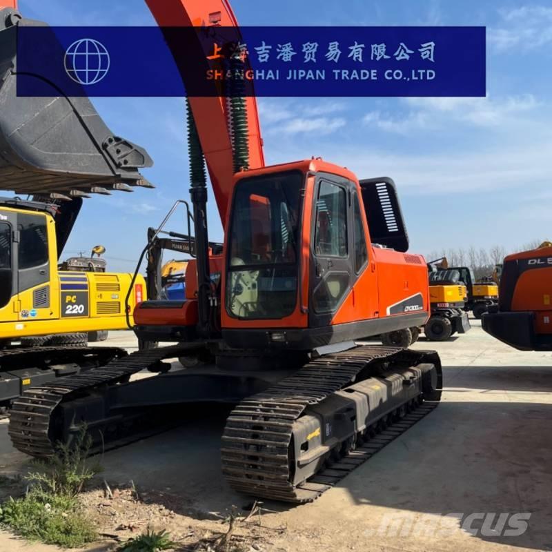Doosan DX 300 Escavatori cingolati