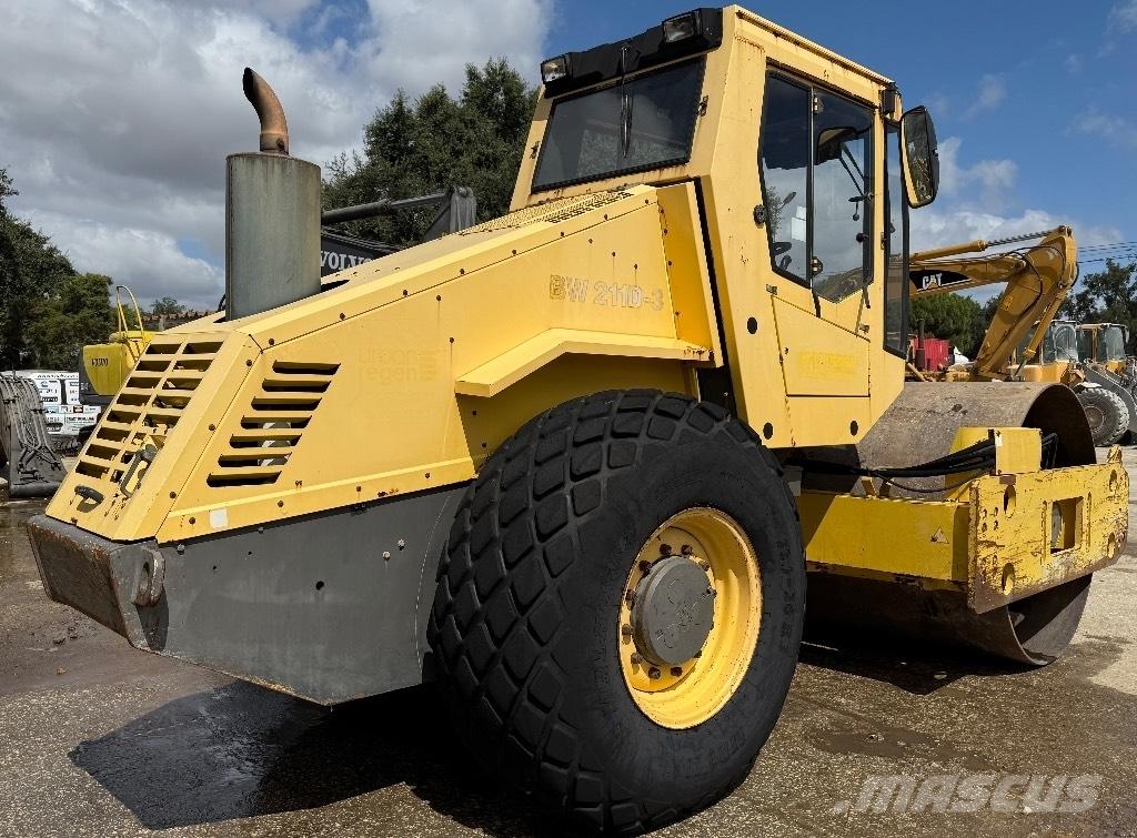 Bomag BW 211 D-3 Rulli a doppio tamburo