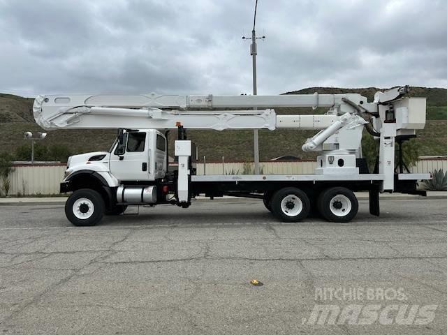 International 7400 Camion altro
