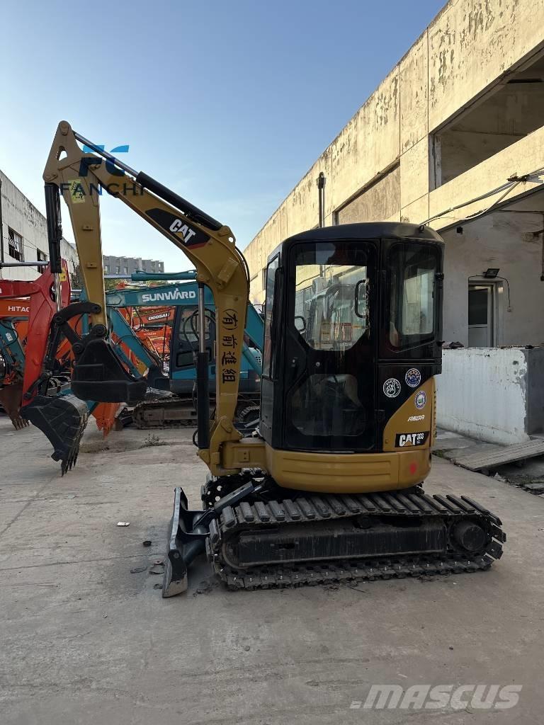 CAT 303 CR Miniescavatori
