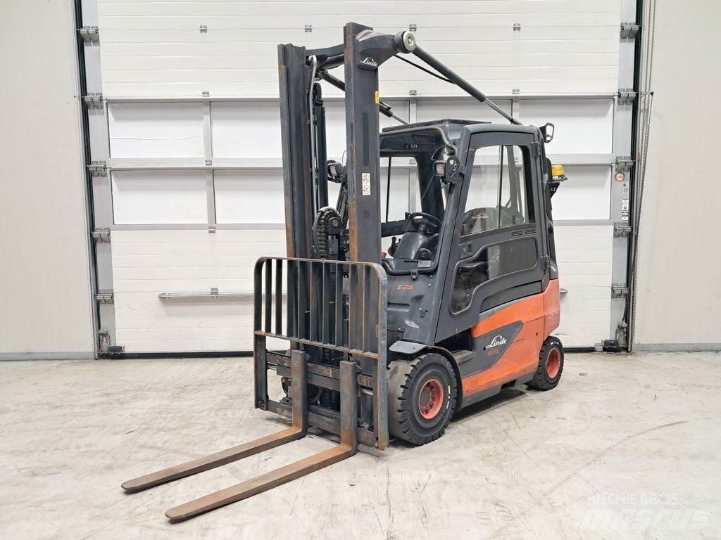 Linde E25-01 Carrelli elevatori elettrici