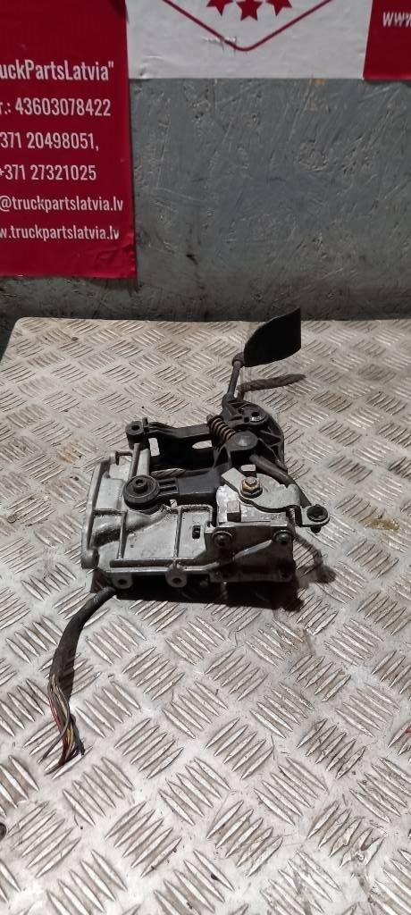 Scania S 94   1364173 Cabine e interni