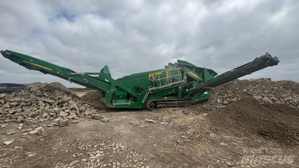 McCloskey R230 Vagli vibranti