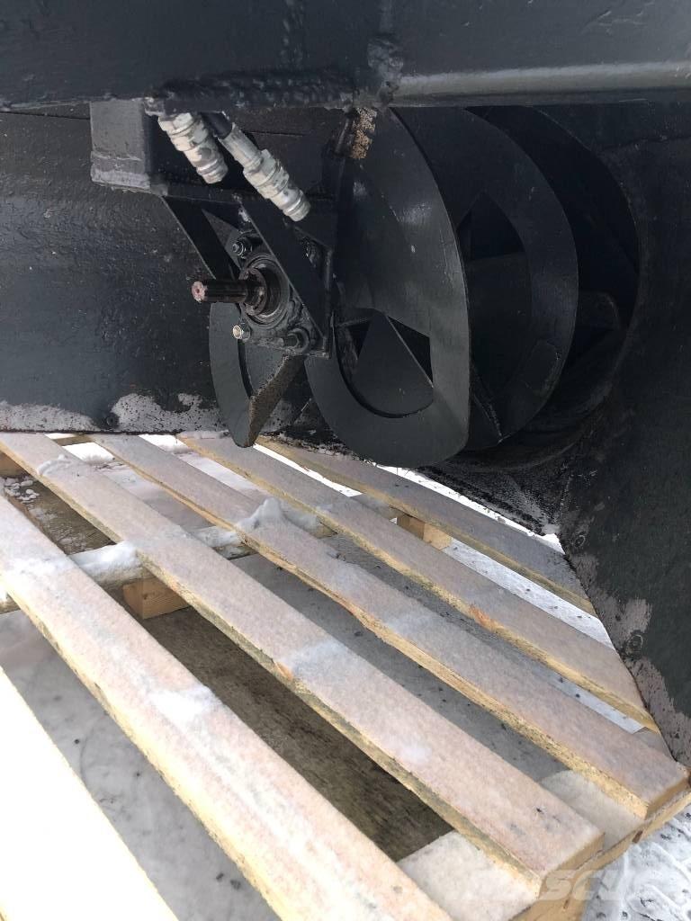 Ala-talkkari AT 260 Spazzaneve