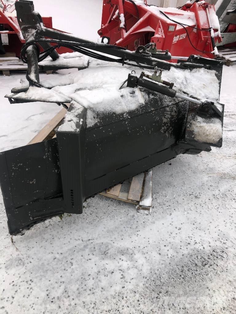 Ala-talkkari AT 260 Spazzaneve