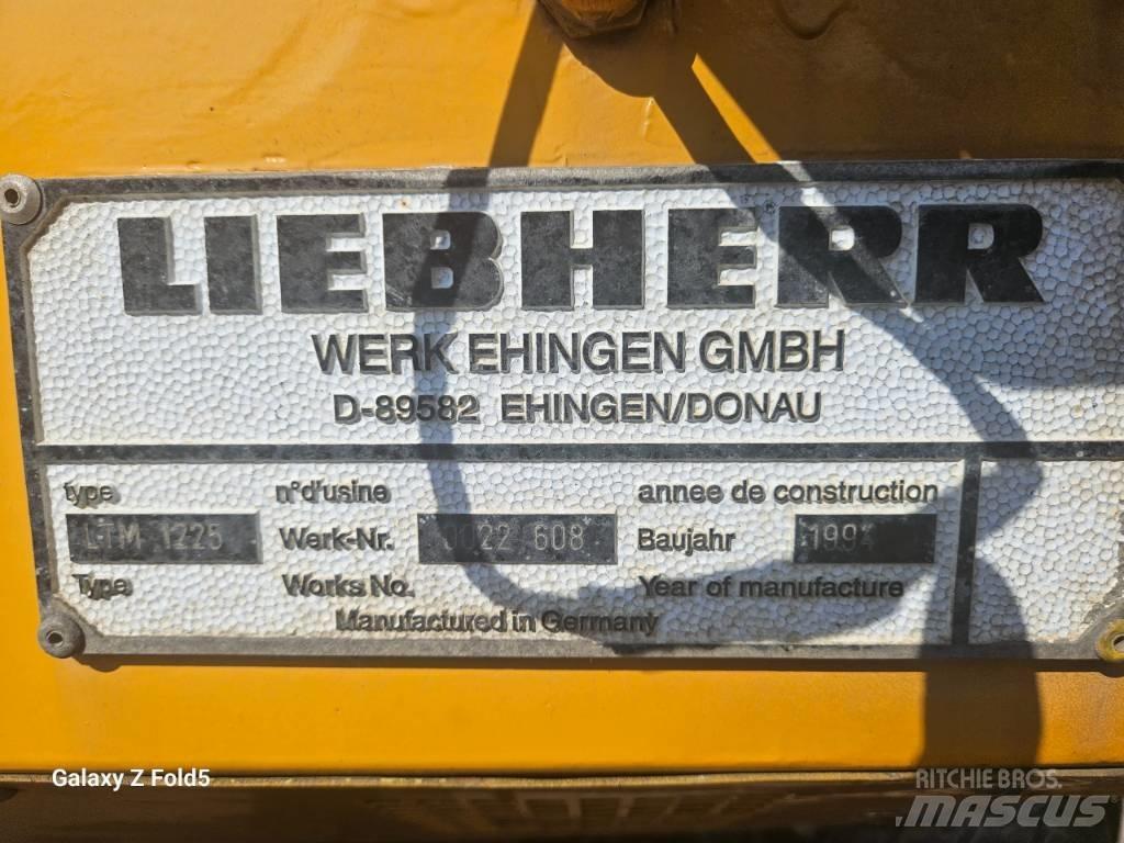 Liebherr LTM1225 Gru per tutti i terreni
