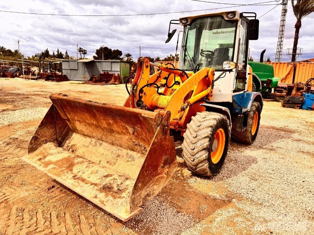 Liebherr L 507 Pale gommate