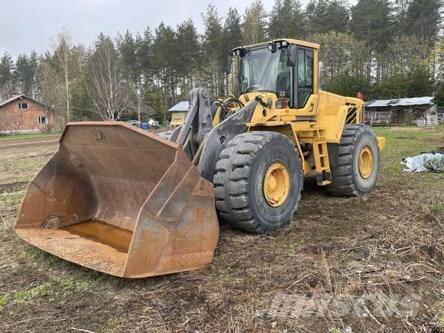 Volvo L220F Pale gommate