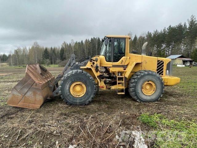 Volvo L220F Pale gommate