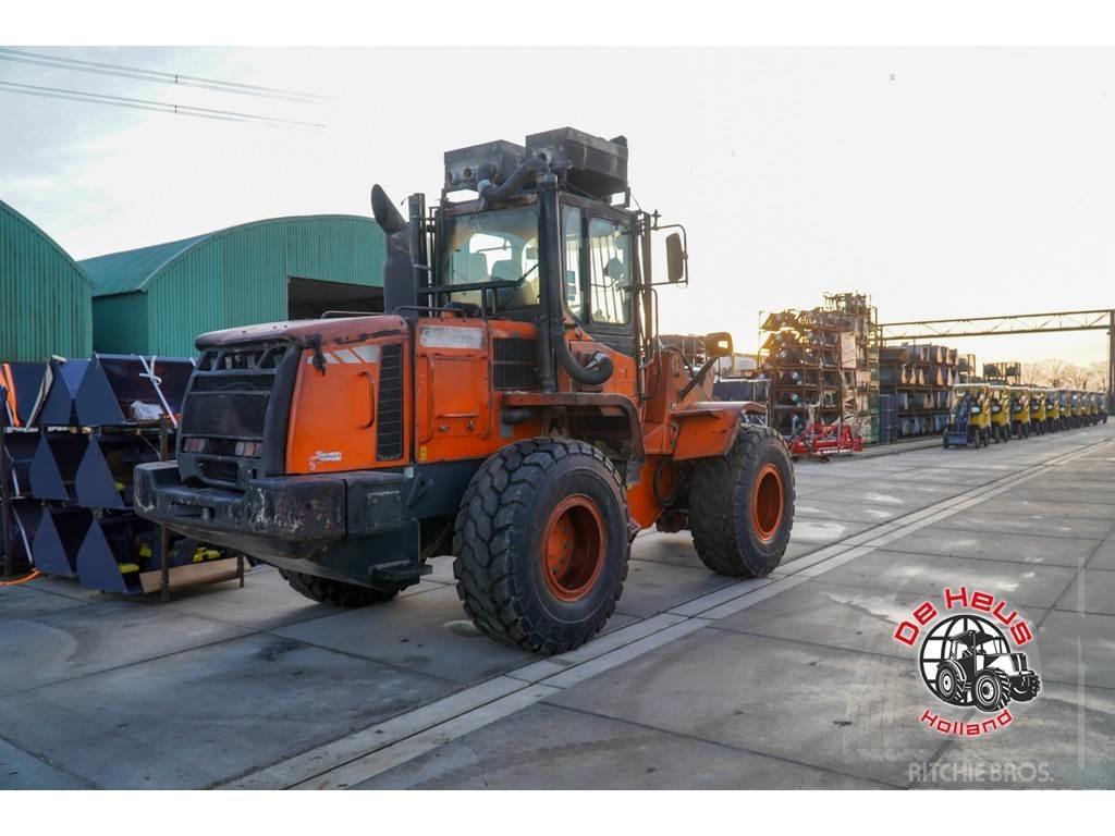 Doosan DL250 Pale gommate