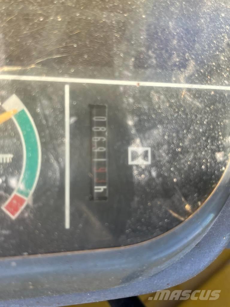 Komatsu PC 27 Miniescavatori