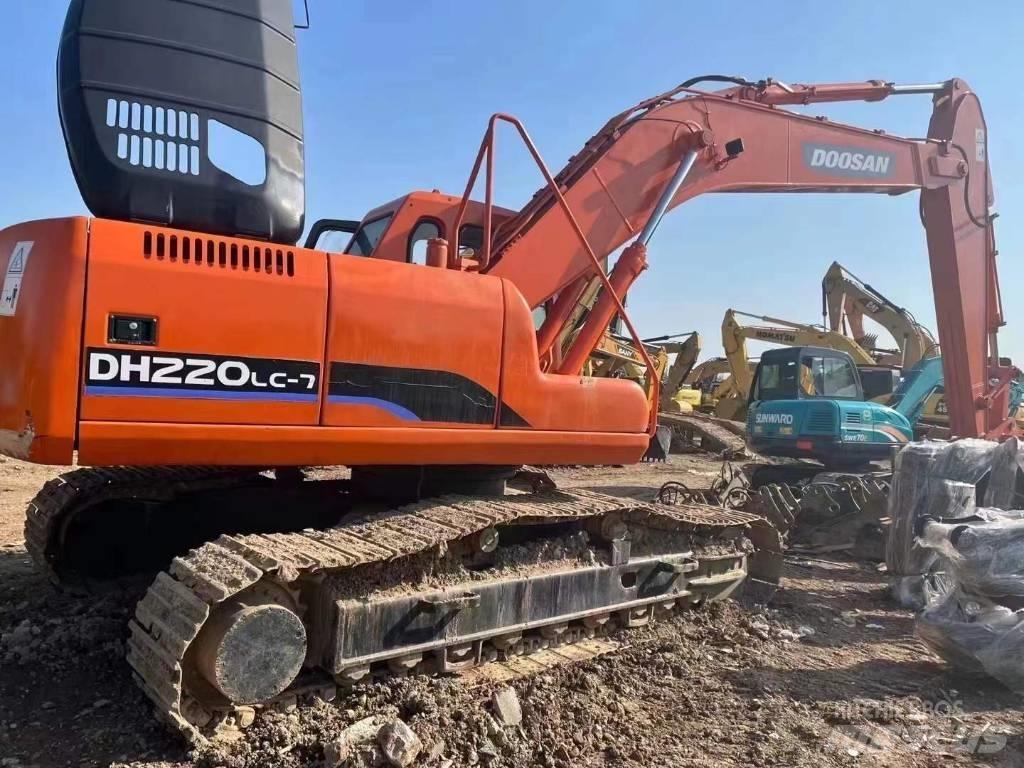 Doosan DH 220 Escavatori cingolati