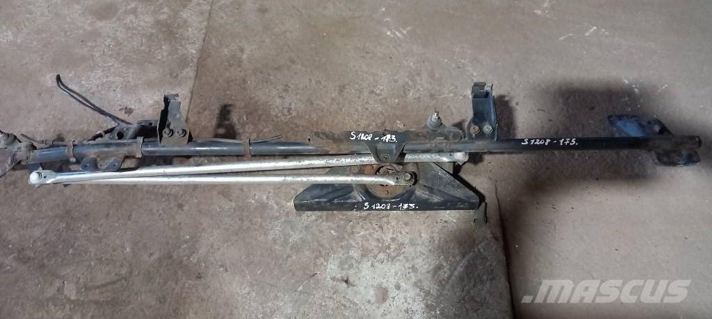 Scania 94 D.   1386567 Cabine e interni