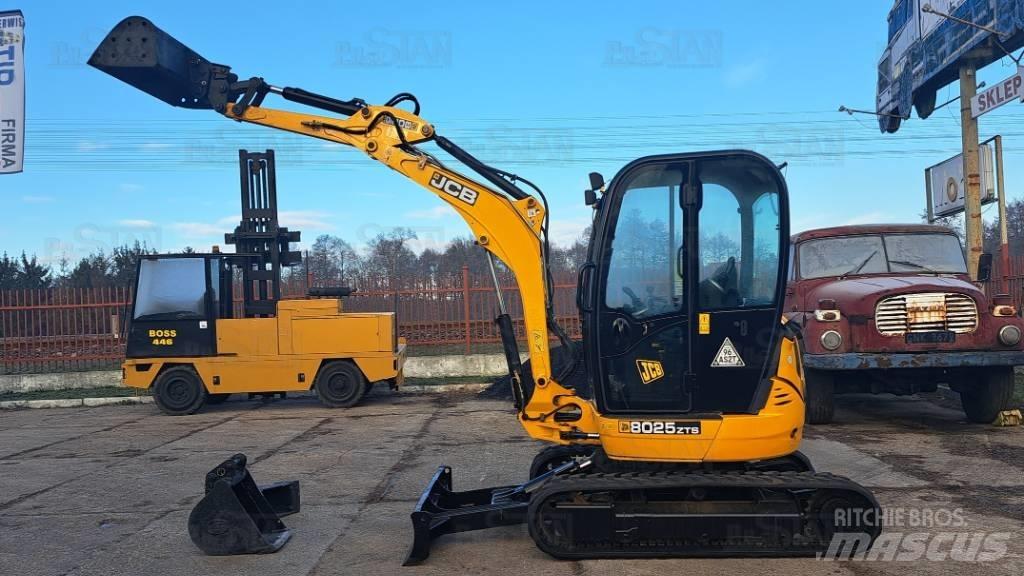 JCB 8025 ZTS Miniescavatori