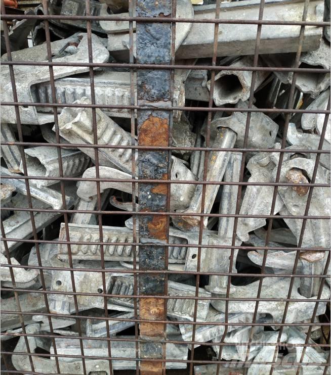 Peri BFD Clamps (Used) Casseforme