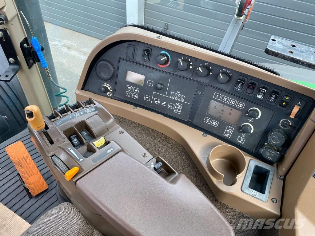 John Deere 8230 ILS Trattori
