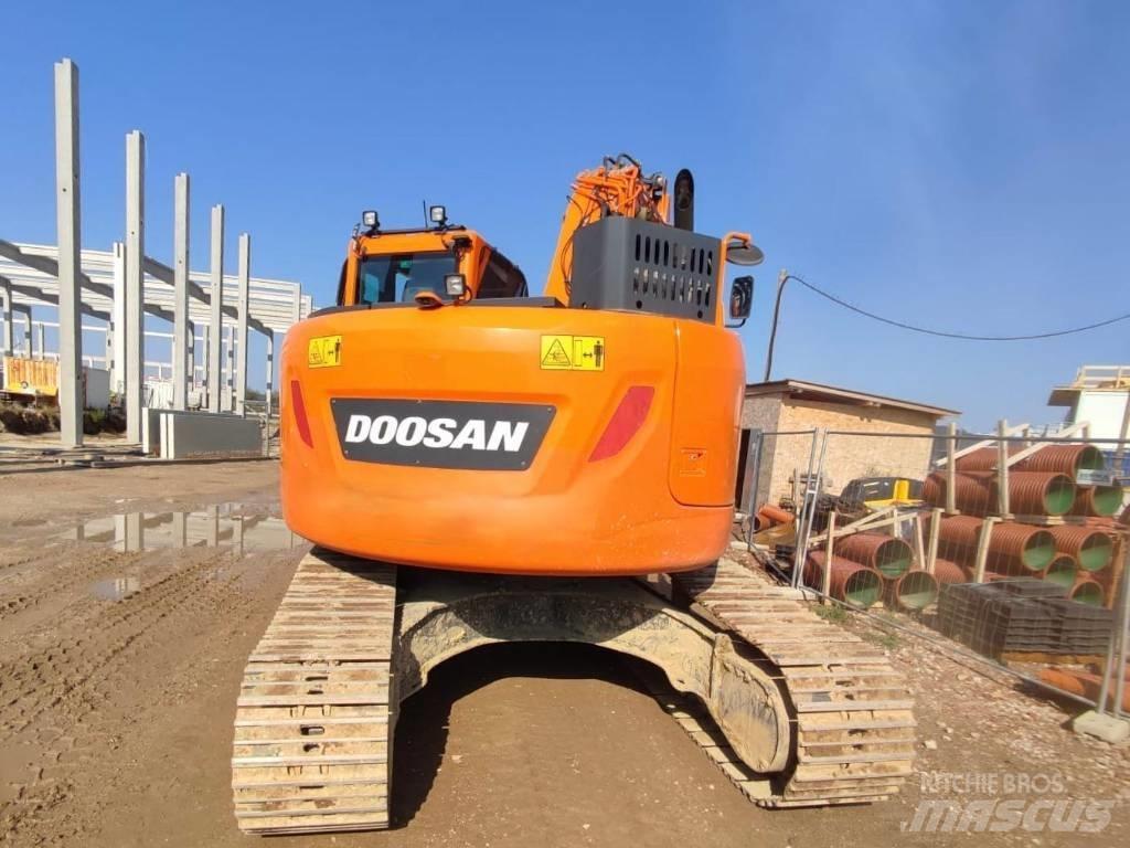 Doosan DX 235 LCR-5 Escavatori cingolati