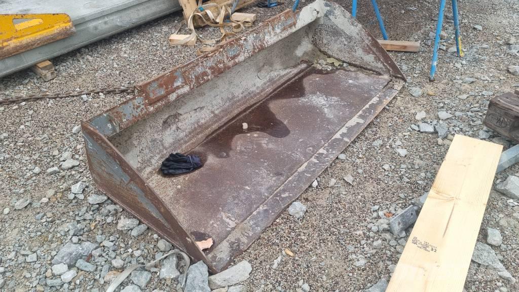 Volvo MC 70 Mini Pale Gommate