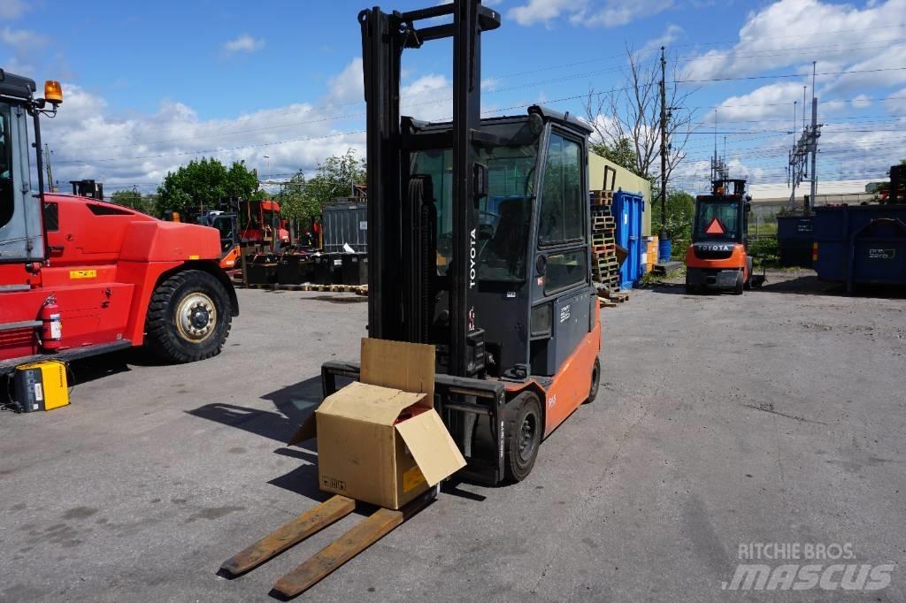 Toyota 8FBMT35 Carrelli elevatori elettrici