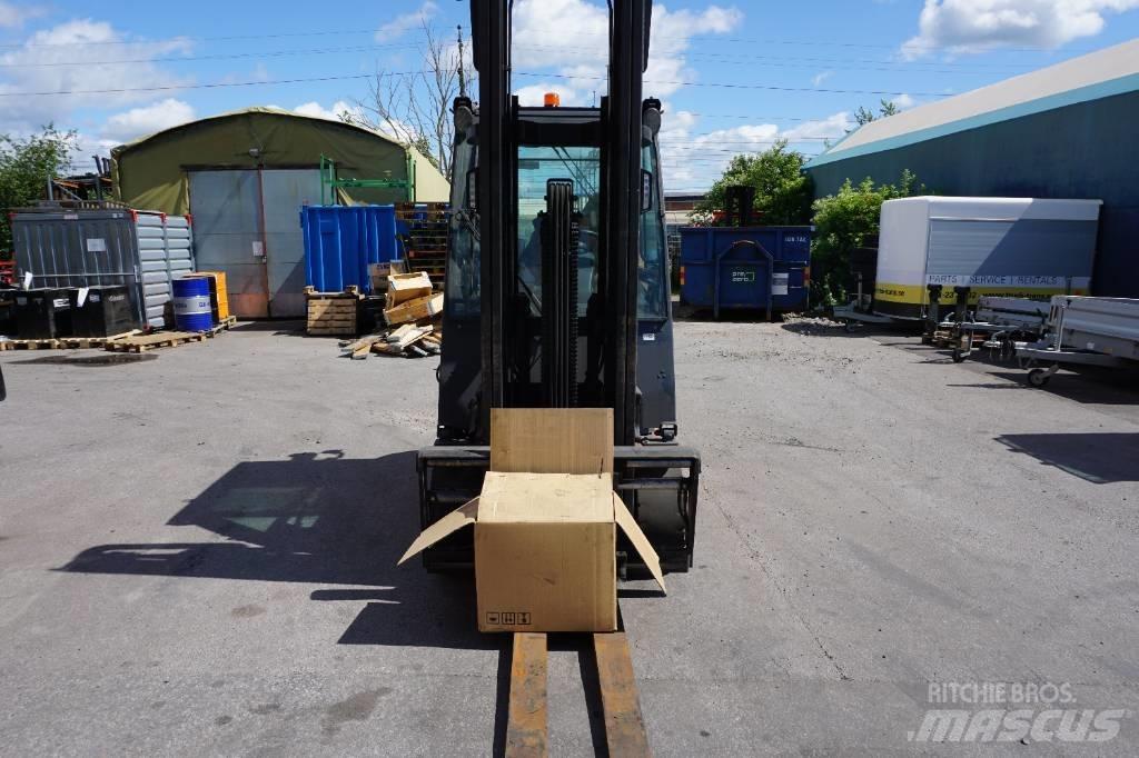 Toyota 8FBMT35 Carrelli elevatori elettrici