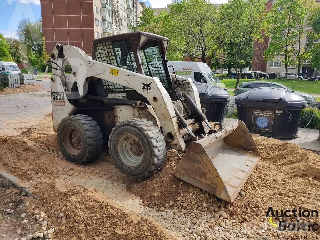 Bobcat S 250 Mini Pale Gommate
