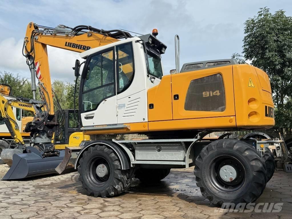 Liebherr A 914 Escavatori gommati
