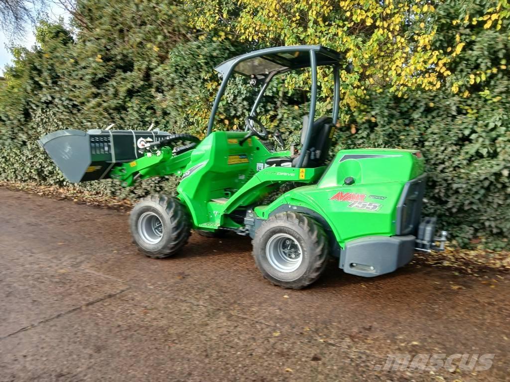  Ex Demo Avant 755i Mini pale