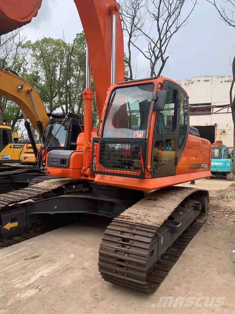 Doosan DX 300 Escavatori cingolati