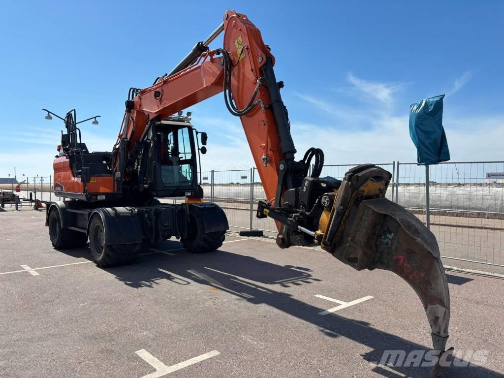 Doosan DX 160 W Escavatori gommati