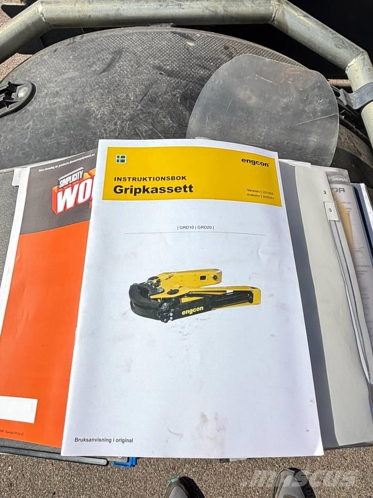 Doosan DX 160 W Escavatori gommati