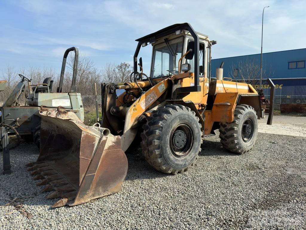Liebherr L 521 Pale gommate