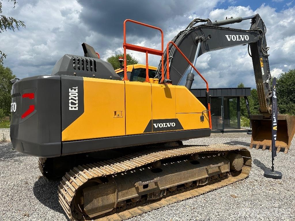 Volvo EC 220 E L Escavatori cingolati