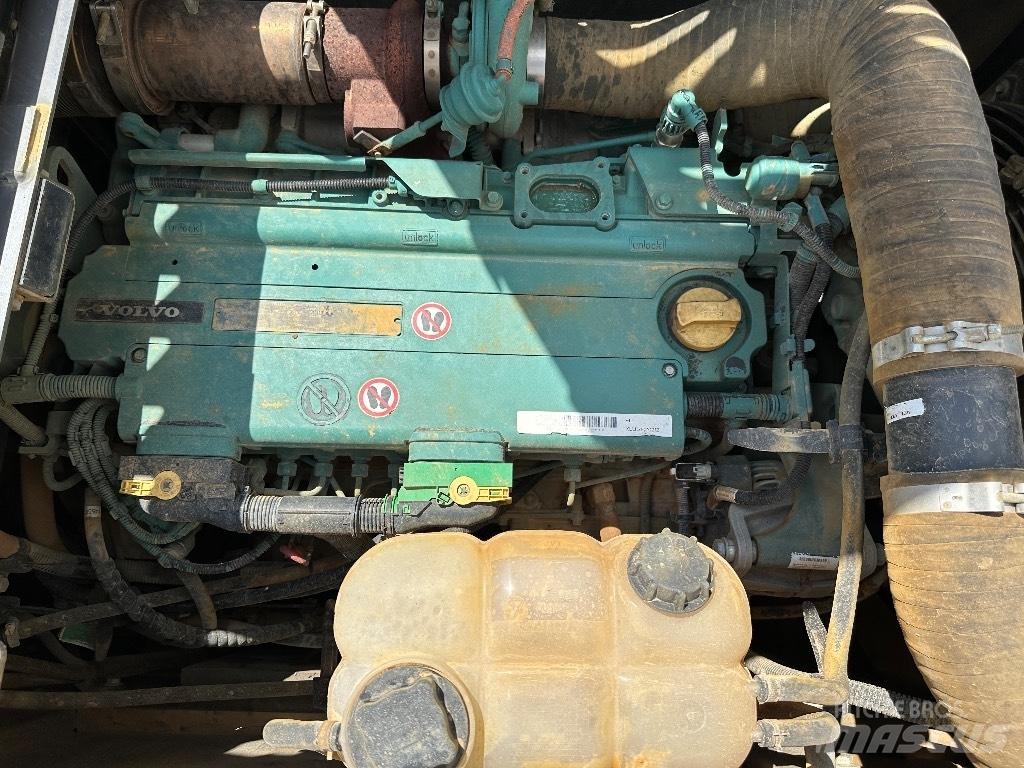 Volvo EC 220 E L Escavatori cingolati