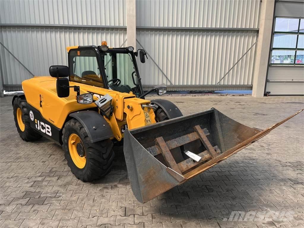 JCB 525-60 Hi Viz Sollevatori telescopici per agricoltura