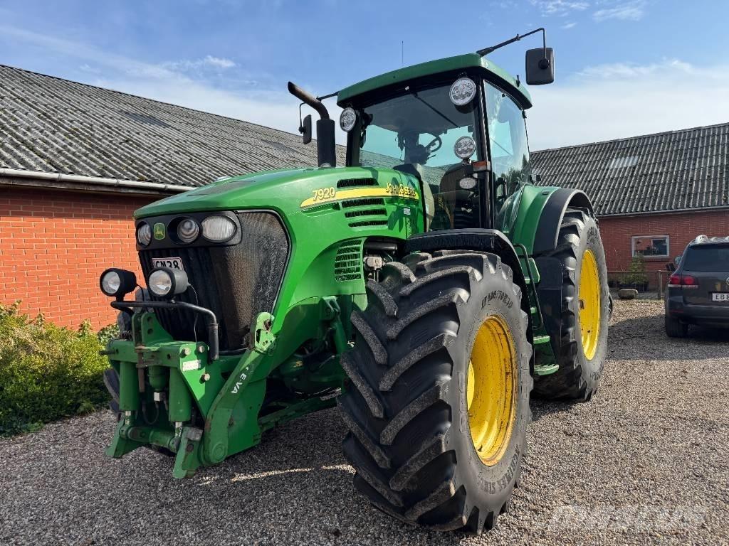 John Deere 7920 Trattori