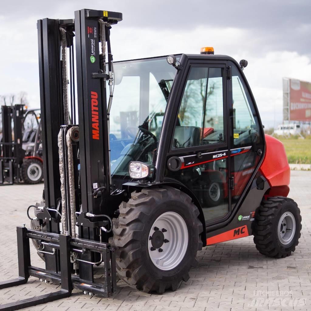 Manitou MC25 Elevatore per esterni