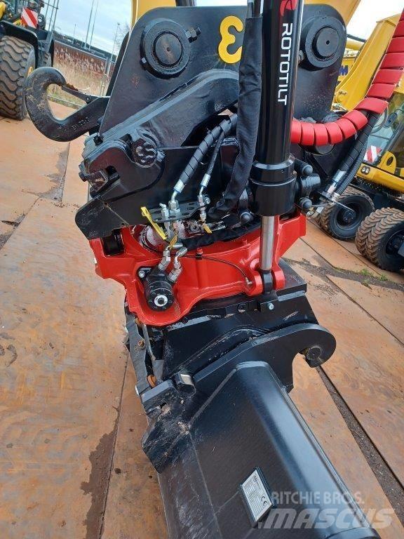 Komatsu PW180-11E0 Escavatori gommati
