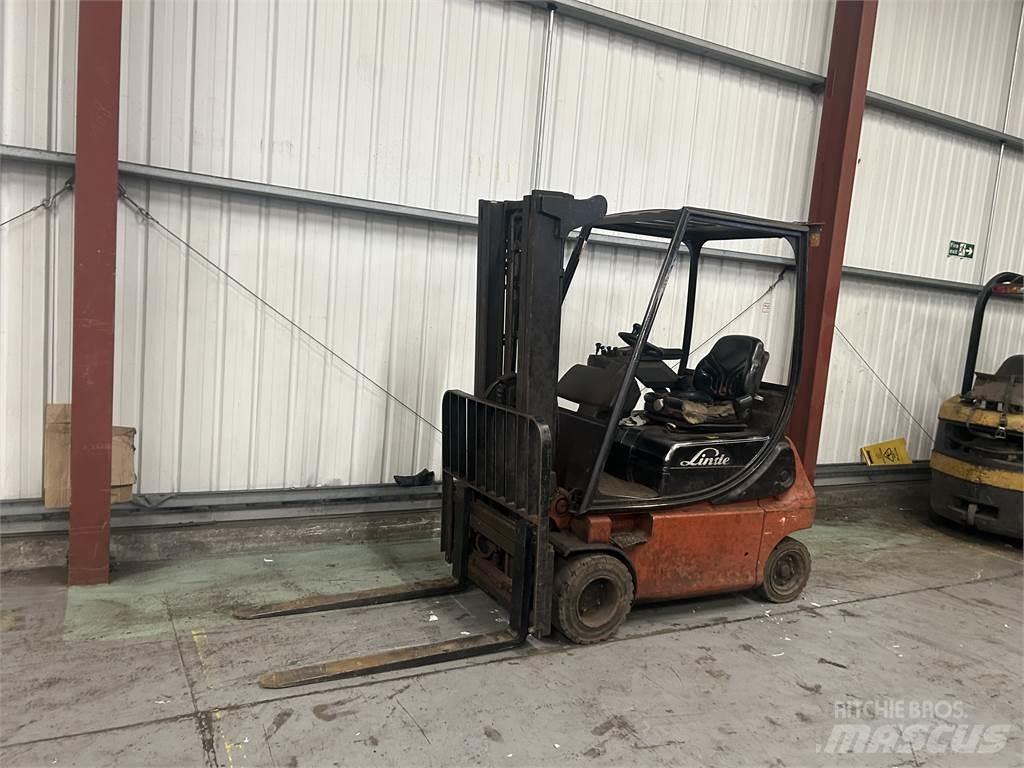 Linde E18P-02 Carrelli elevatori elettrici