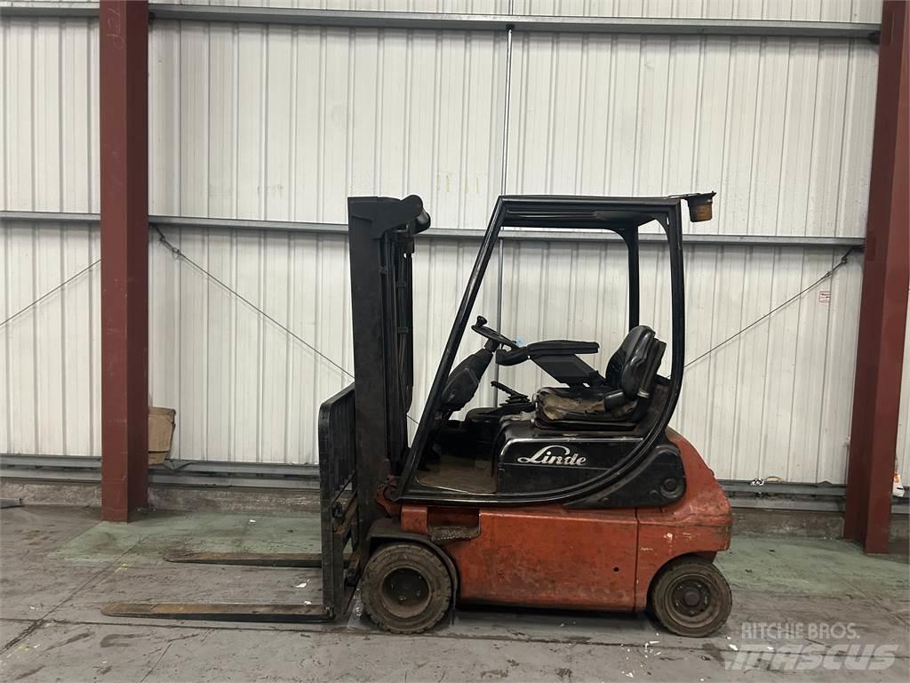 Linde E18P-02 Carrelli elevatori elettrici