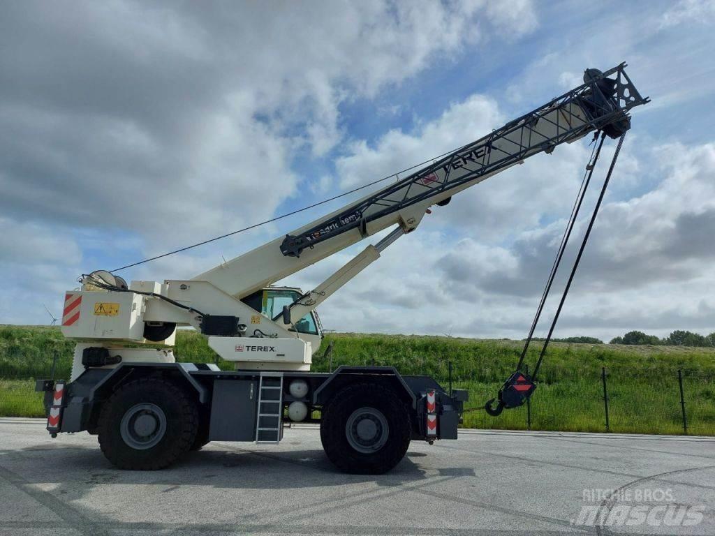 Terex A600 Gru per terreni difficili