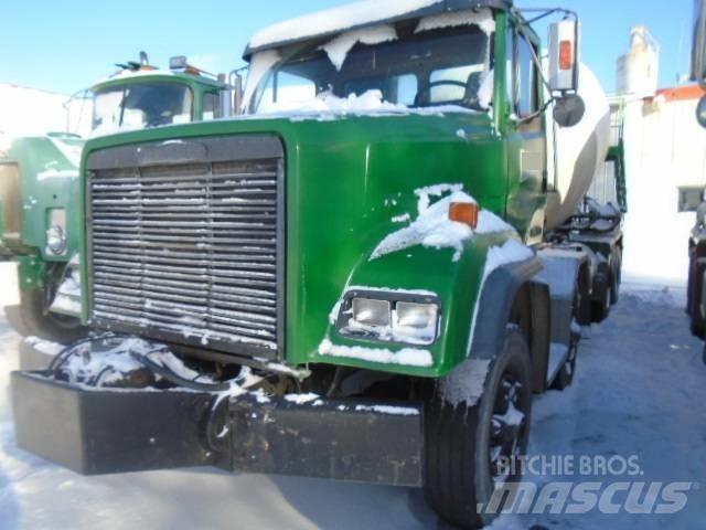 Freightliner FLC 112 Camion altro
