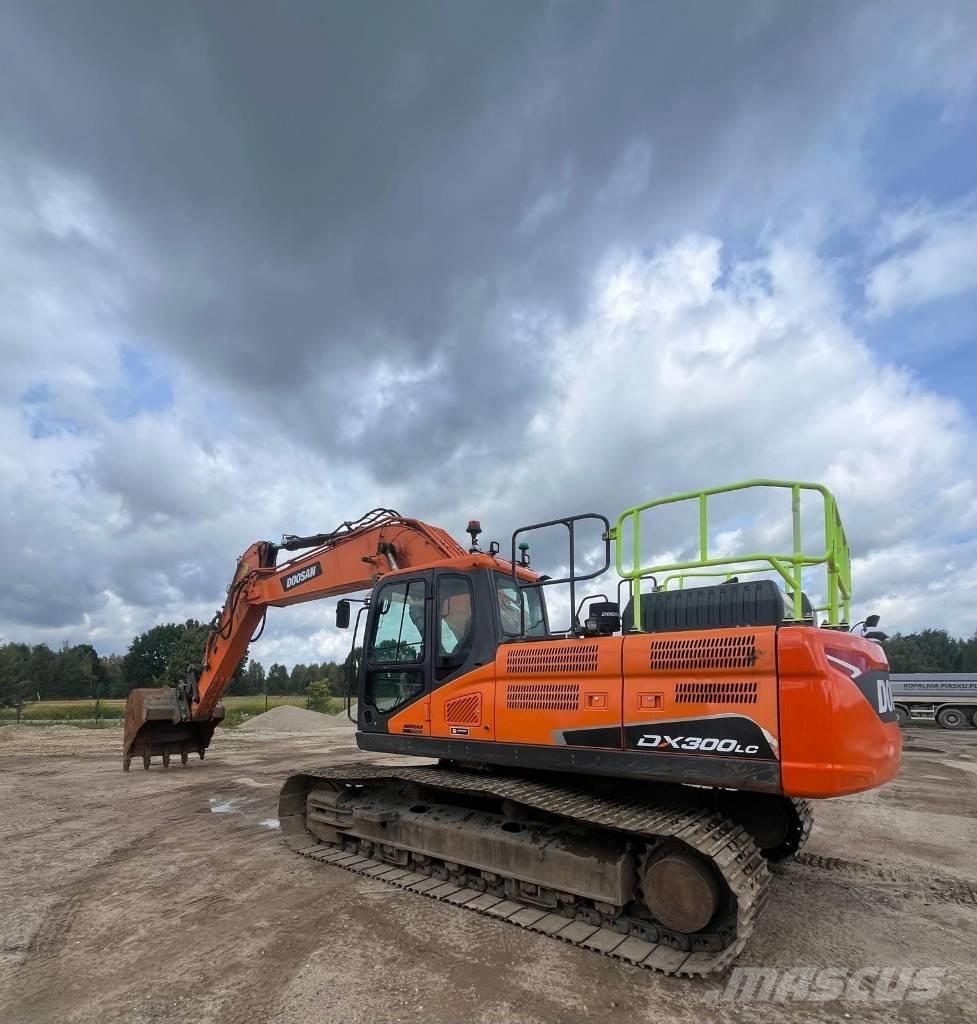 Doosan DX300-LC-7 Escavatori cingolati