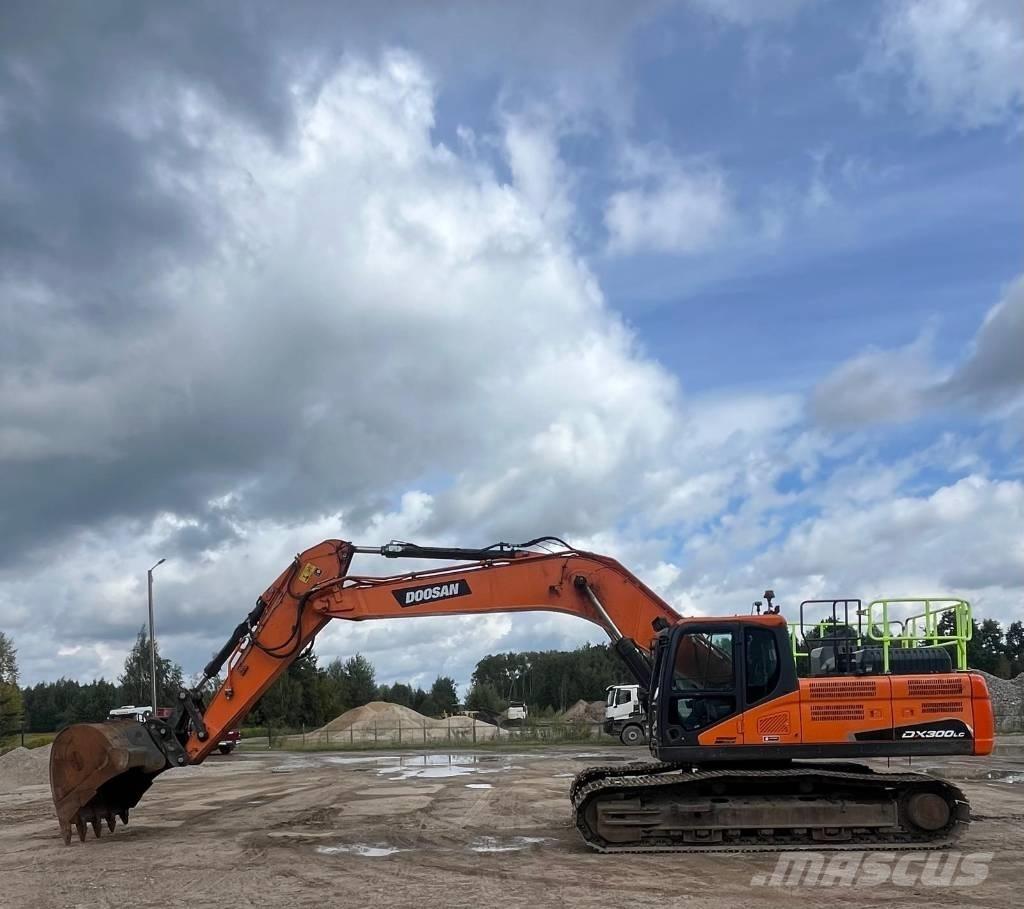 Doosan DX300-LC-7 Escavatori cingolati