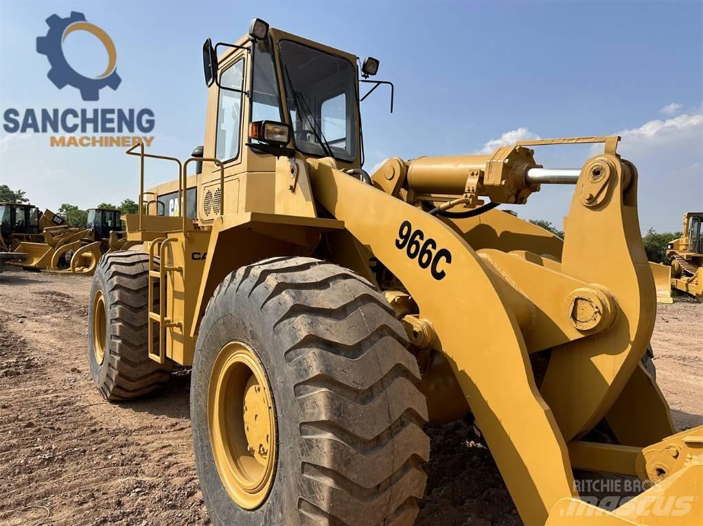 CAT 966 C Pale gommate